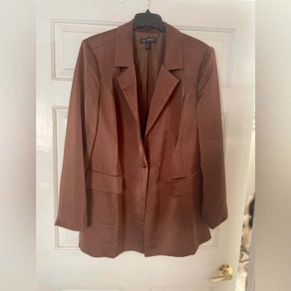 Eloquii Oversized Satin Blazer - Picture 4 of 8